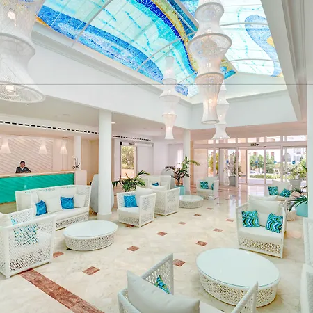 Grupotel Club Turquesa Mar סיוטאדלה